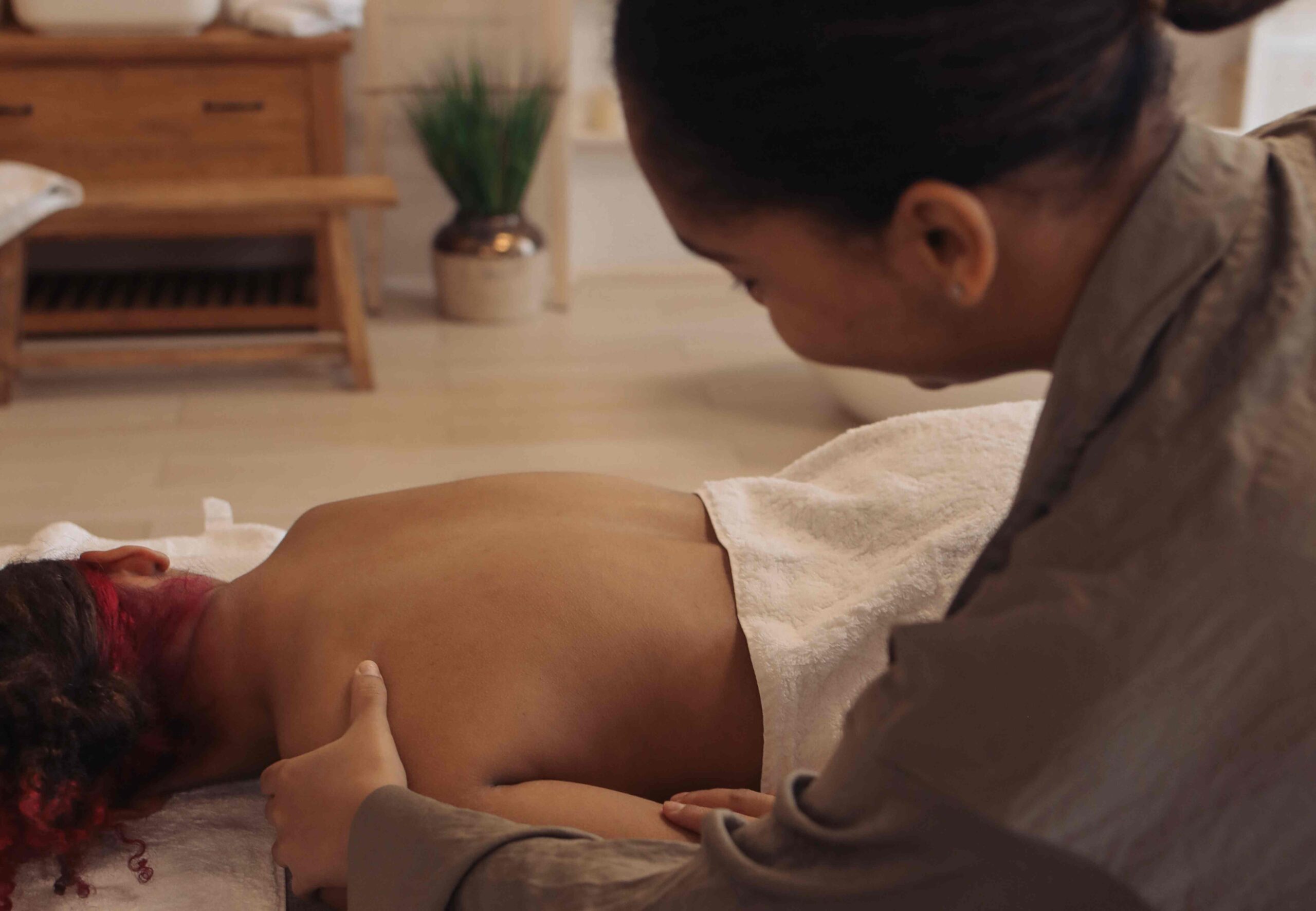 BON Getaway Deal & Packages | Race & Relax Package | Queen's Hotel by BON Hotels